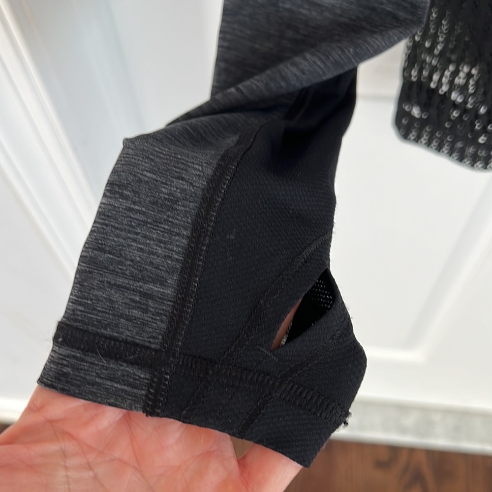 Lululemon Pullover - Picture 3 of 5
